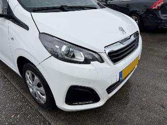 Peugeot 108 1.0 e-VTI 53KW Airco Led 5-Drs Active NAP picture 16