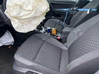 Volkswagen Golf 1.5 TSI 110KW DSG Clima Navi Virtual Cockpït picture 7