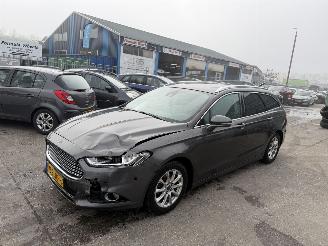 Ford Mondeo 2.0 TDCI 110KW Pano Clima Navi Led Titanium NAP picture 4