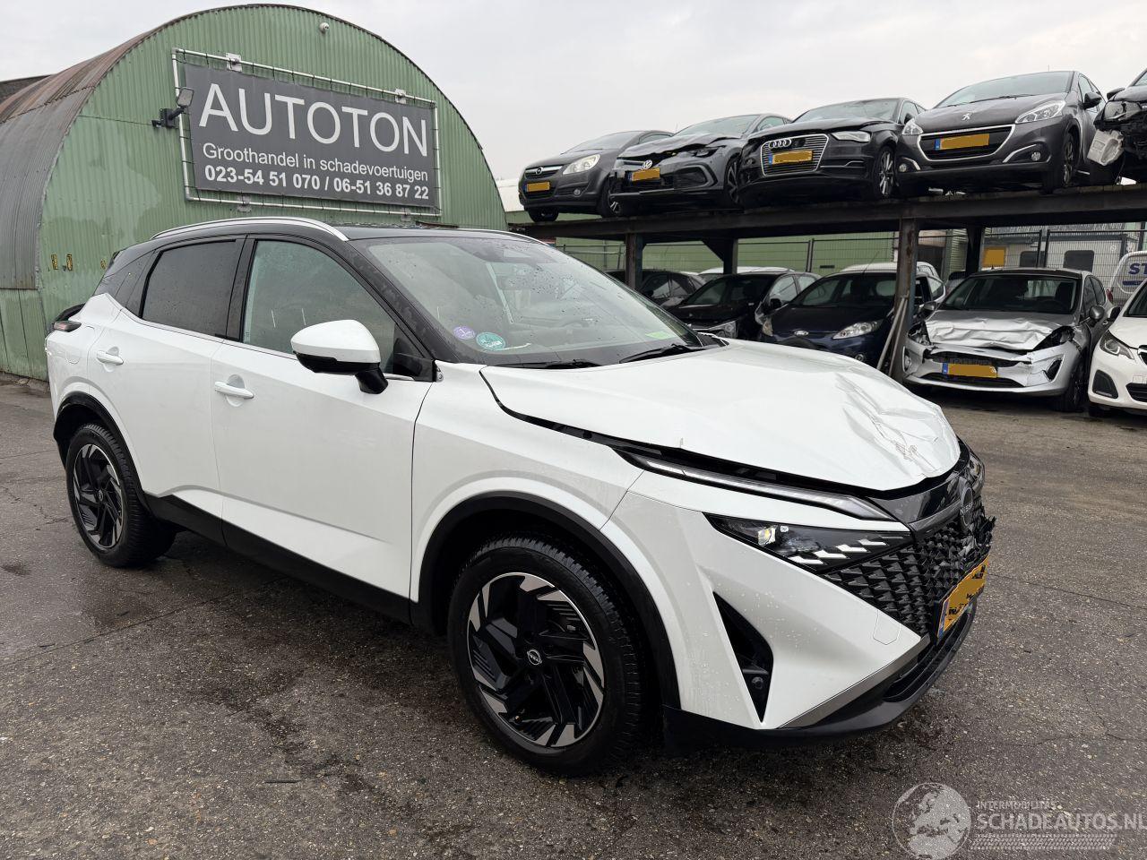 Nissan Qashqai 1.3 Autom. MHEV 116KW Xtronic Pano Clima Navi 360Camera Led N-Connecta NAP