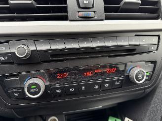 BMW 3-serie 320i 125KW Clima Navi Leer Led Xenon High Executive NAP picture 10