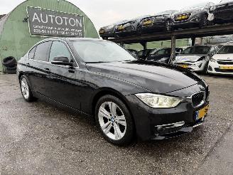  BMW 3-serie 320i 125KW Clima Navi Leer Led Xenon High Executive NAP 2013/1