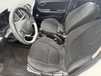 Kia Picanto 1.0 CVVT 51KW Airco Navi ISG 5-Deurs Comfort Pack NAP picture 8