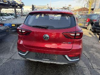 MG ZS EV 45 kWh Luxury Pano NAP105 picture 2