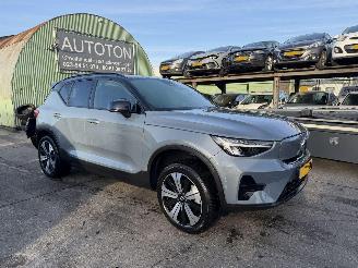Schadeauto Volvo XC40 70 kWh Recharge Plus 170KW Clima Navi 2023/5