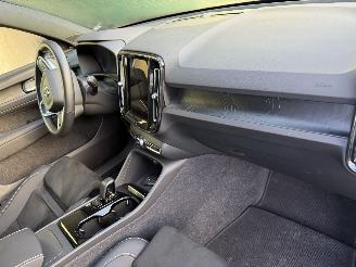 Volvo XC40 70 kWh Recharge Plus 170KW Clima Navi picture 10