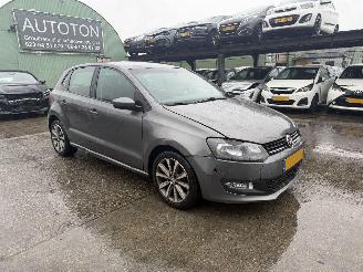 uszkodzony samochody osobowe Volkswagen Polo 1.0 44KW Airco 5-Deurs 2014/4