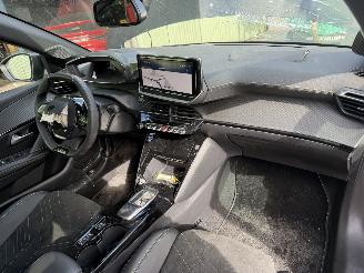Peugeot e-208 51KW 115KW GT Avantage Clima Navi 360Camera Led Xenon picture 7