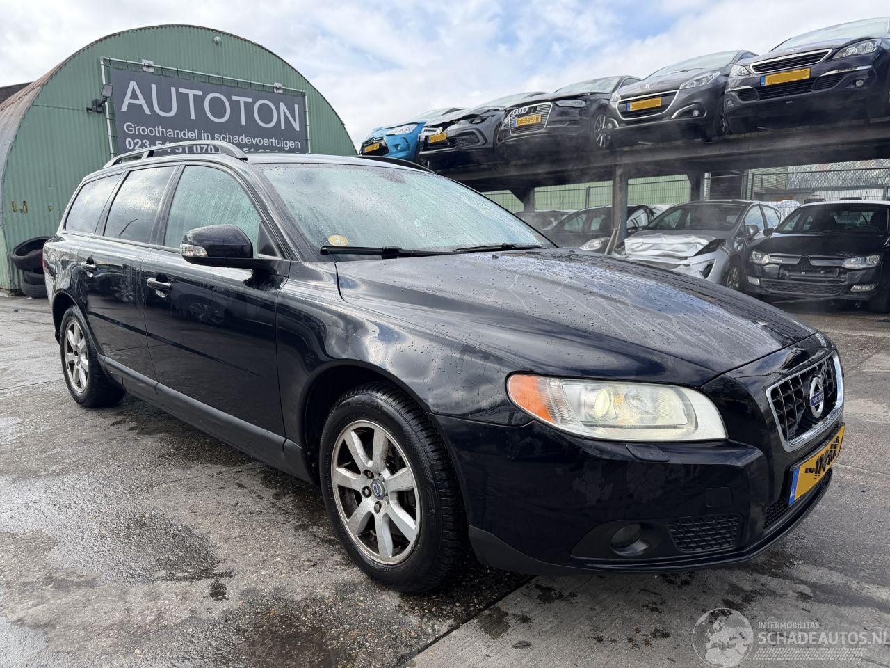 Volvo V-70 2.4D 129KW Autom. Navi Clima Xenon Kinetic
