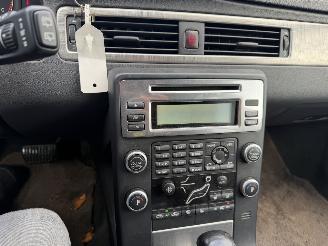 Volvo V-70 2.4D 129KW Autom. Navi Clima Xenon Kinetic picture 8