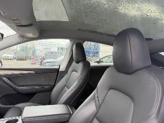 Tesla Model Y 58 kWh 175KW RWD Pano Clima Navi NAP picture 7
