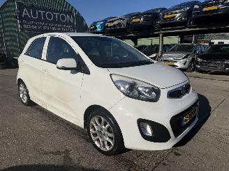 Auto incidentate Kia Picanto 1.0 CVVT 51KW Led Airco 5-Deurs 2012/1