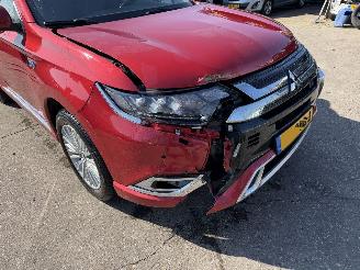 Mitsubishi Outlander 2.4 PHEV 99KW Clima Navi Schuifdak IntenseNAP picture 21