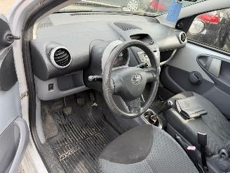 Toyota Aygo 1.0-12V 50KW Airco 5-Drs picture 6