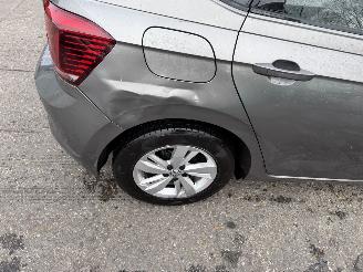 Volkswagen Polo 1.0 TSI 70KW Comfortline Business Airco Led picture 14