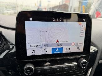Ford Fiesta 1.1 63KW Navi Airco 5-Drs NAP picture 8