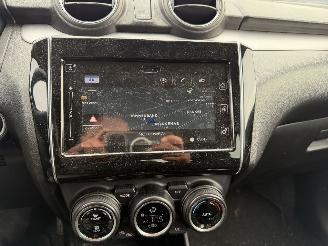 Suzuki Swift 1.2 61KW Autom. Smart Hybrid Led Xenon Navi Clima picture 10