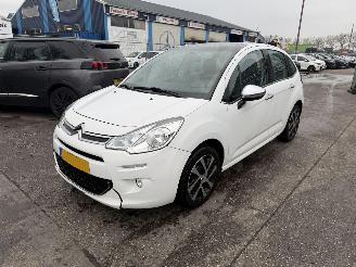 krockskadad bil auto Citroën C3 1.0 VTI 50KW Pano Clima Led Collection NAP 2013/10