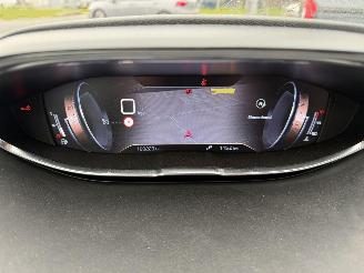 Peugeot 5008 1.2 96KW GT-Line Pano Clima Navi 7-Pers 360Camera NAP picture 18