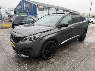 krockskadad bil auto Peugeot 5008 1.2 96KW GT-Line Pano Clima Navi 7-Pers 360Camera NAP 2020/7
