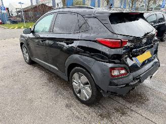 Hyundai Kona 64 kWh EV 150KW Schuifdak Clima Navi Led Fashion picture 4