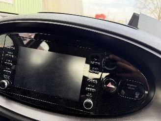 Toyota Aygo 1.0 VVT-I 53KW MT Play Airco 5-Deurs NAP picture 14