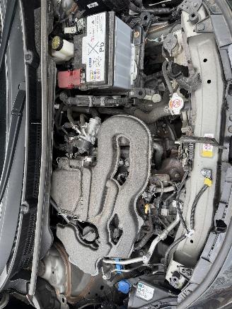 Toyota Aygo 1.0 VVT-I 53KW MT Play Airco 5-Deurs NAP picture 16