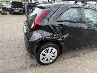 Toyota Aygo 1.0 VVT-I 53KW MT Play Airco 5-Deurs NAP picture 21