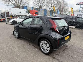 Toyota Aygo 1.0 VVT-I 53KW MT Play Airco 5-Deurs NAP picture 2