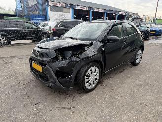 Toyota Aygo 1.0 VVT-I 53KW MT Play Airco 5-Deurs NAP picture 4