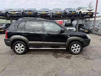 Hyundai Tucson 2.0i 104KW Airco Dynamic NAP picture 2