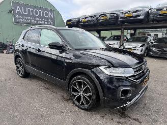 Schadeauto Volkswagen T-Cross 1.0 TSI 85KW Clima Navi Led Xenon 2020/1