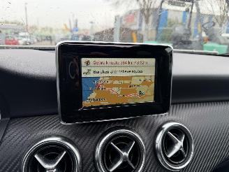 Mercedes A-klasse 180 90KW Prestige Pano Clima Navi Led Xenon AMG-pakket picture 13