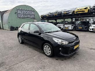 Auto incidentate Kia Rio 1.0 TGDI 74KW Navi Clima Camera Led ComfortPlusLine NAP 2017/2