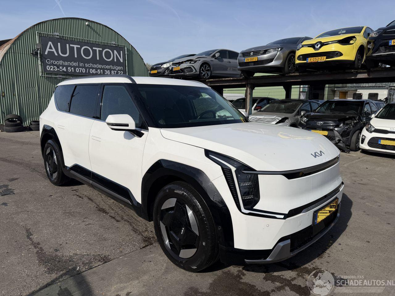 Kia EV9 99.8 kWh 150KW Autom. Clima Navi 7-Pers 360 Camera