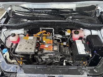 MG ZS 45 kWh 105KW Luxury Pano Clima Navi Led Leer Camera NAP picture 15