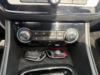 MG ZS 45 kWh 105KW Luxury Pano Clima Navi Led Leer Camera NAP picture 12