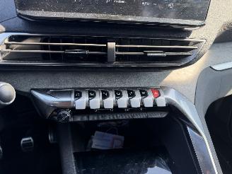 Peugeot 3008 1.2 96KW GT Clima Navi Led 360 Camera NAP picture 10