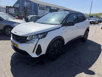 krockskadad bil auto Peugeot 3008 1.2 96KW GT Clima Navi Led 360 Camera NAP 2022/5