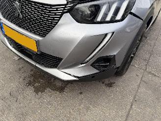 Peugeot e-2008 GT 50 kWh EV 100KW Autom. Clima Navi Led Camera NAP picture 12