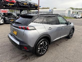 Peugeot e-2008 GT 50 kWh EV 100KW Autom. Clima Navi Led Camera NAP picture 3