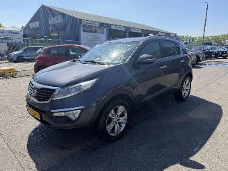 Unfallwagen Kia Sportage 1.6 GDI 99KW Plus Pack Clima Navi Led Camera 2013/2