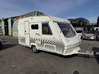 Beyerland  400-D Vitesse Tent midden keuken wc luifel picture 6