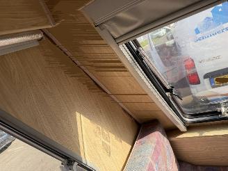 Beyerland  400-D Vitesse Tent midden keuken wc luifel picture 8