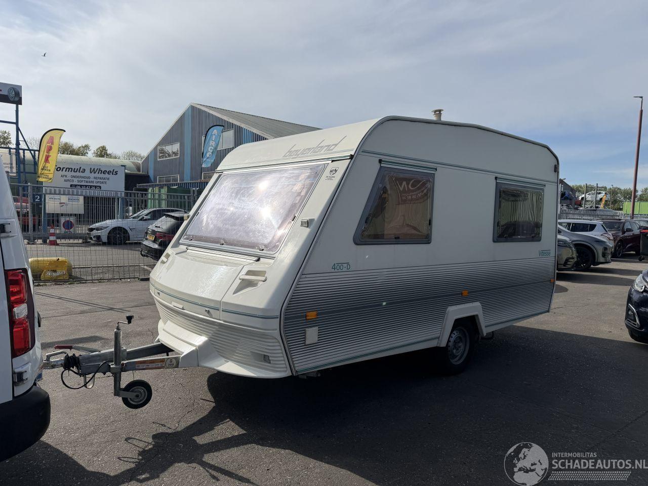 Beyerland  400-D Vitesse Tent midden keuken wc luifel