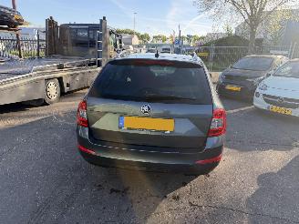 Skoda Octavia 1.6 TDI 77KW DSG Clima Navi Led Xenon Businessline Elegance picture 4