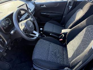 Kia Picanto 1.0 DPI 46KW DynamicLine Airco Navi Camera Led 5-Drs NAP picture 7