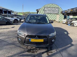 Mitsubishi Outlander 2.0 108KW Autom. Clima Navi Edition One NAP picture 2