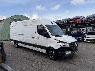 Mercedes Sprinter 314 CDI 105KW L3H3 Airco picture 2
