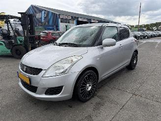 Unfallwagen Suzuki Swift 1.2 69KW Airco Comfort 5-Drs 2011/11
